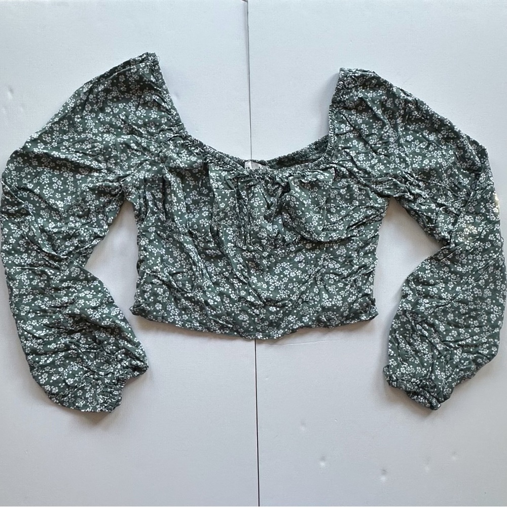 Hollister Puff Long Sleeve Green Floral Boho Peasant Crop Top Juniors‎ Medium
